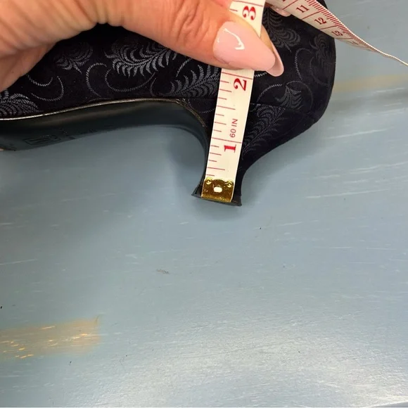 Bruno Magli Vintage Navy Suede Kitten Heels - Picture 11 of 12